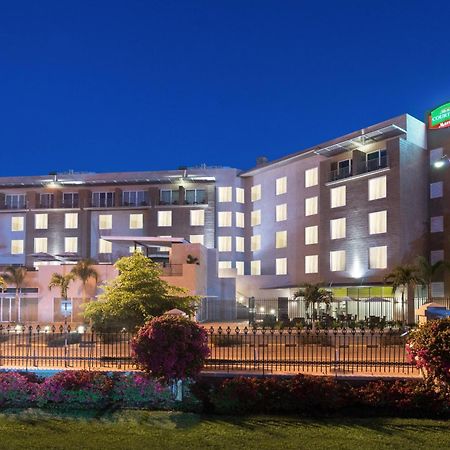 Courtyard By Marriott Kingston, Jamaica Hotel Екстериор снимка