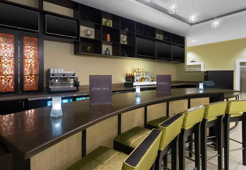 Courtyard By Marriott Kingston, Jamaica Hotel Екстериор снимка