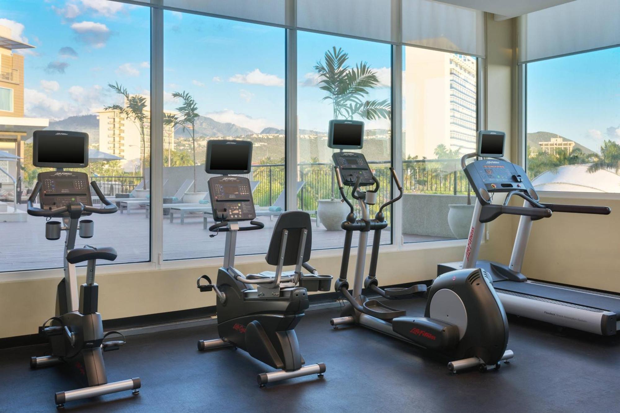 Courtyard By Marriott Kingston, Jamaica Hotel Екстериор снимка