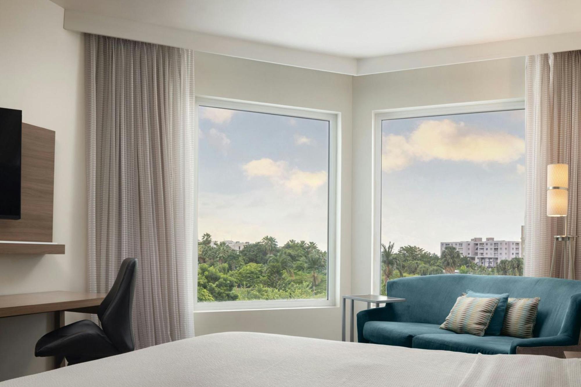 Courtyard By Marriott Kingston, Jamaica Hotel Екстериор снимка