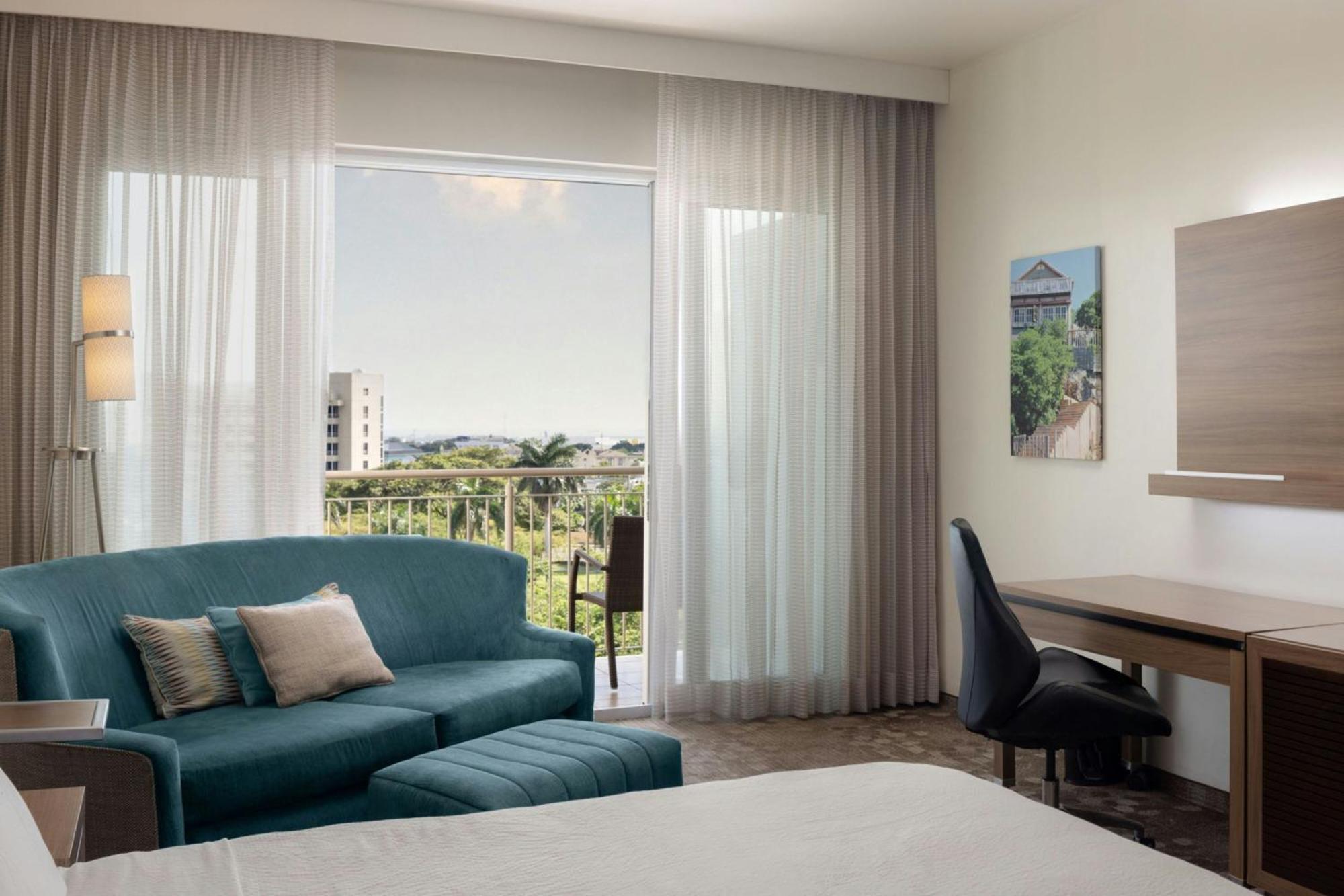 Courtyard By Marriott Kingston, Jamaica Hotel Екстериор снимка